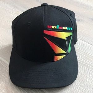 New Volcom flex fit hat